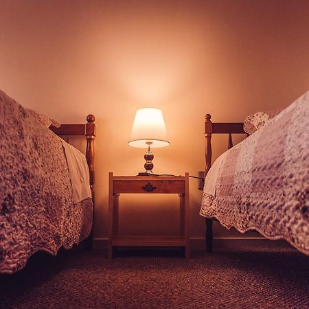 Hostal Joshiken Punta Arenas Eksteriør bilde