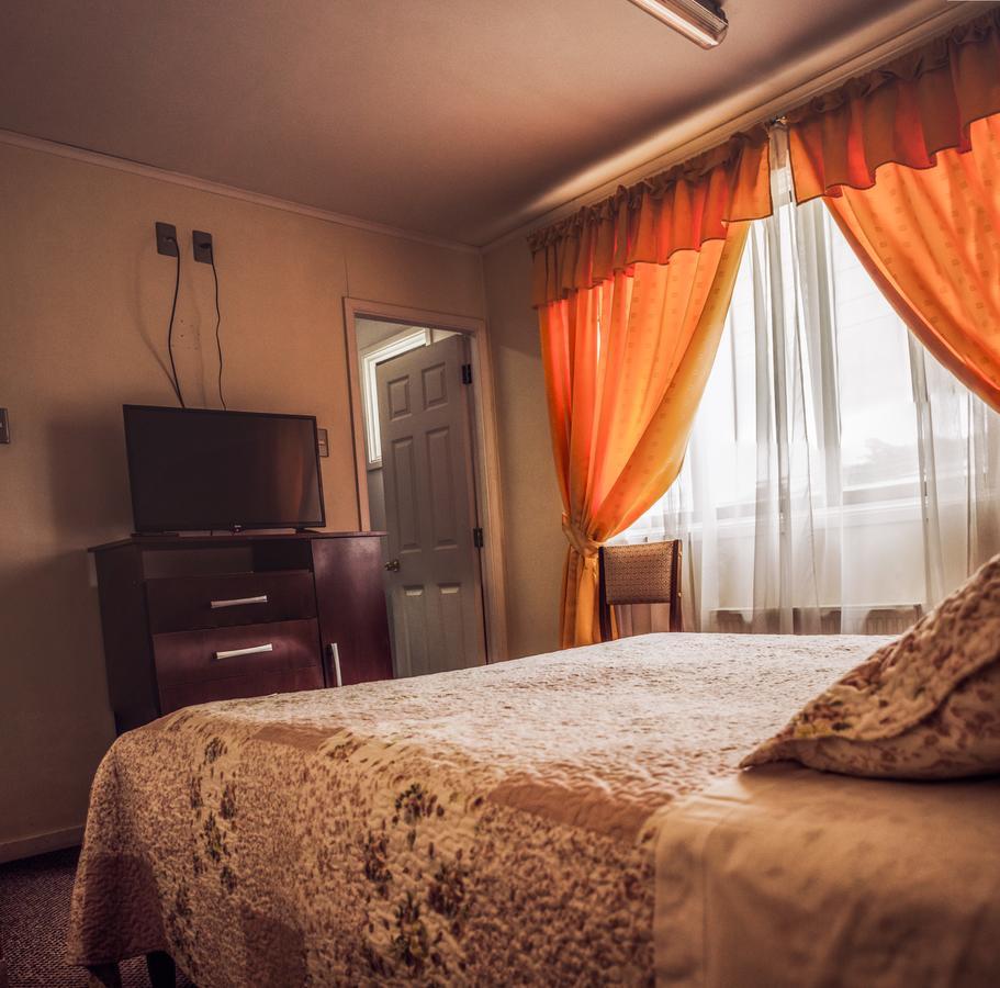 Hostal Joshiken Punta Arenas Eksteriør bilde