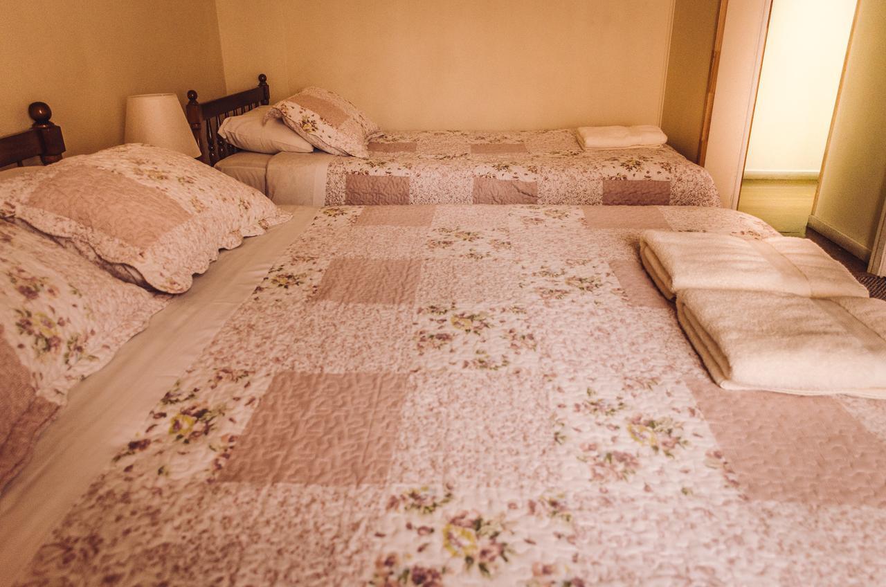 Hostal Joshiken Punta Arenas Eksteriør bilde